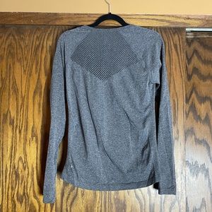 Old navy long sleeve workout top